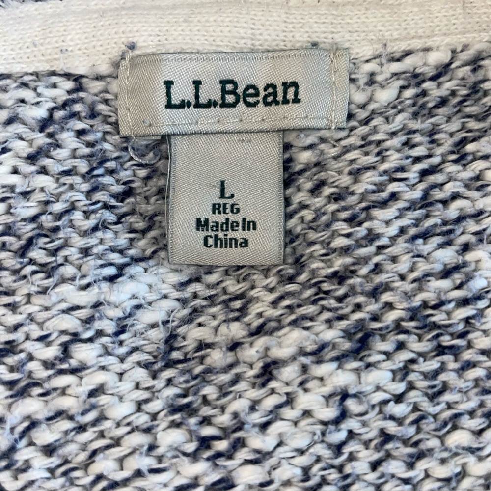 L.L. Bean Women's Marled Blue and White Cardigan - Picture 3 of 6